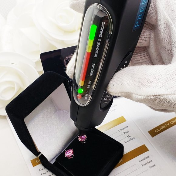 2 Carat Pink Moissanite Stud Earrings- 100% Pass Diamond Tester - Picture 4 of 4